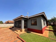 For Sale: Stunning 4-Bedroom House in Cold Comfort